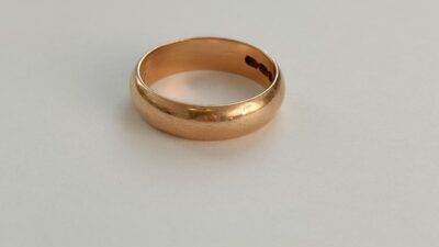 Poliisi etsii sormukselle omistajaa