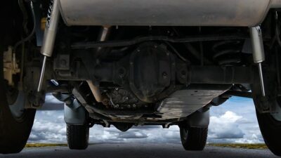 Poliisi ohjeistaa Honda-, Toyota-, Volvo- ja Opel-kuskeja: ”Jotakin on syytä tehdä!”