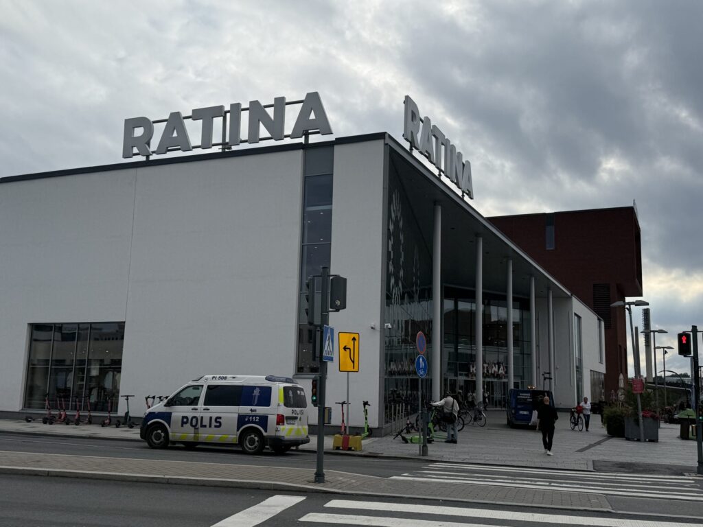 Järjetön teko Ratinan kauppakeskuksessa