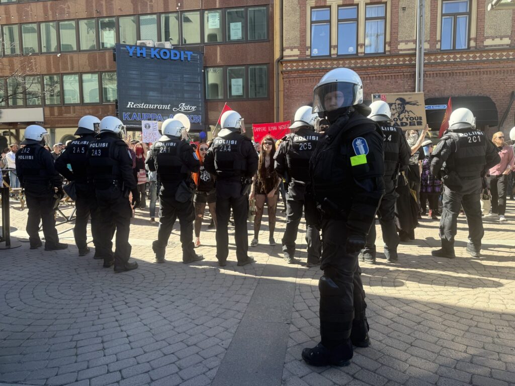 Poliisi on edistynyt Tampereen vappumielenosoitusten tapahtumien tutkinnassa