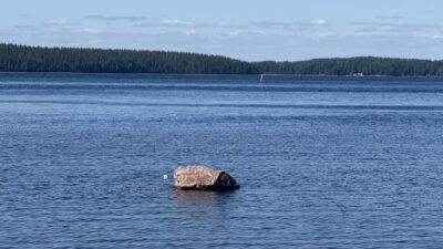 Sivullinen löysi iäkkään miehen hukkuneena