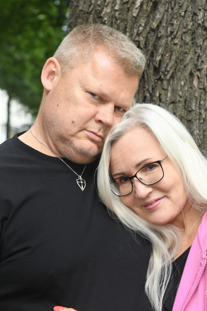 Lauri ja Mia kuvattuna Alibiin elokuussa 2023.