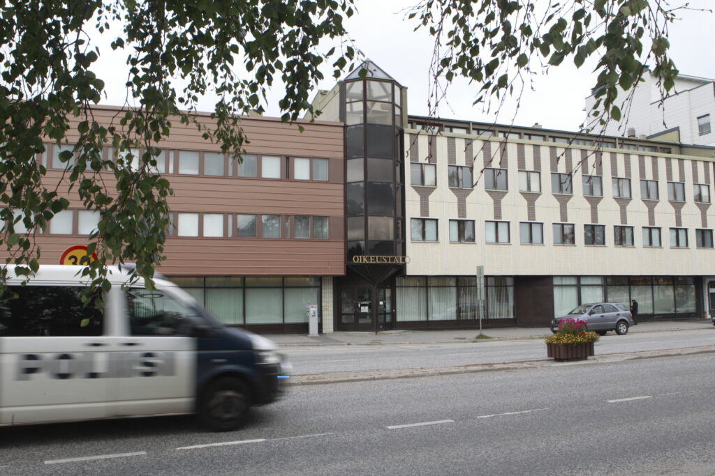 Väkivalta ja häiriökäyttäytyminen pitivät poliisin kiireisenä Rovaniemellä.